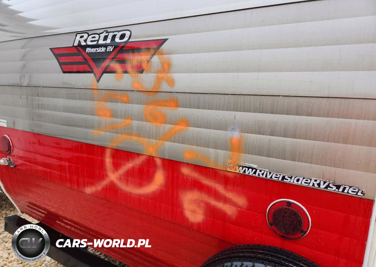 2018 Riverside Retro Camper VIN:59CCC3328JL005514 - 9