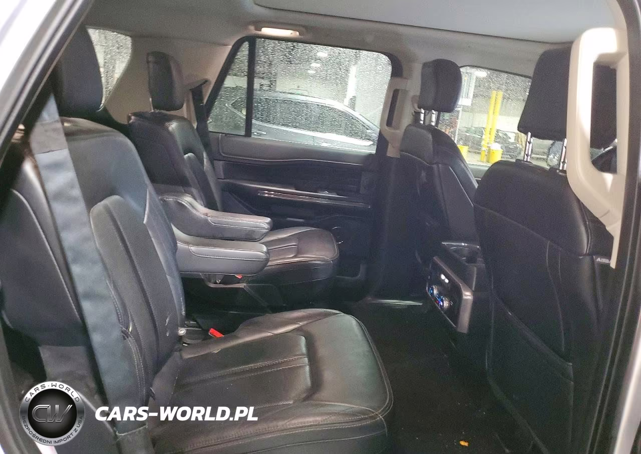 2019 Ford Expedition Platinum VIN:1FMJU1MT7KEA17379 - 10