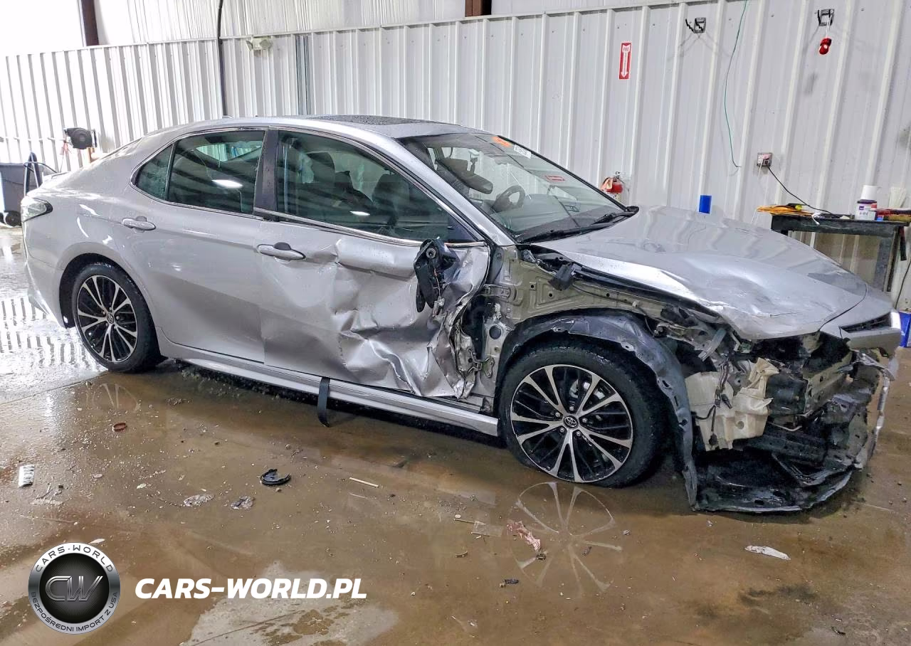 2018 Toyota Camry Hybrid Se VIN:4T1B21HK6JU507702 - 4