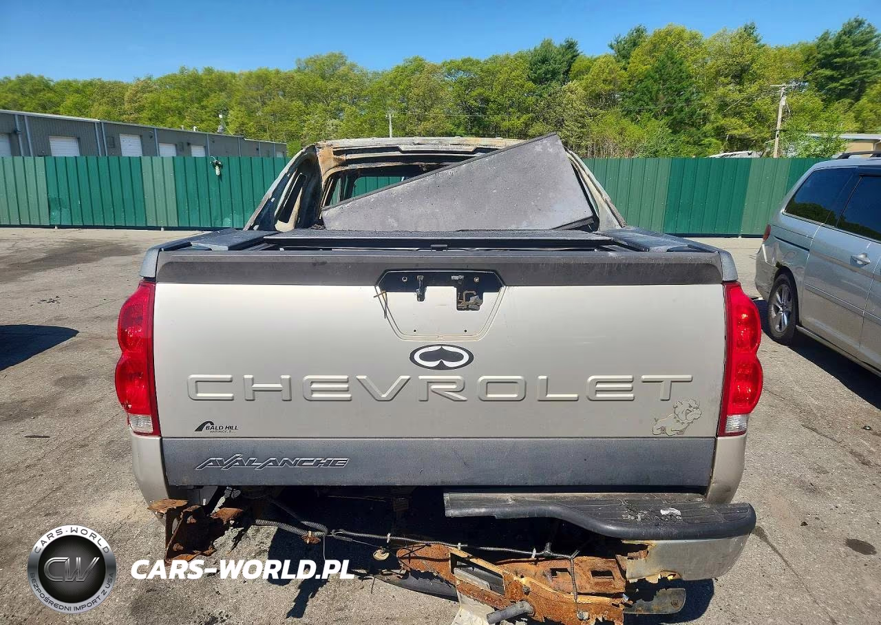 2006 Chevrolet Avalanche K1500 VIN:3GNEK12ZX6G244820 - 6