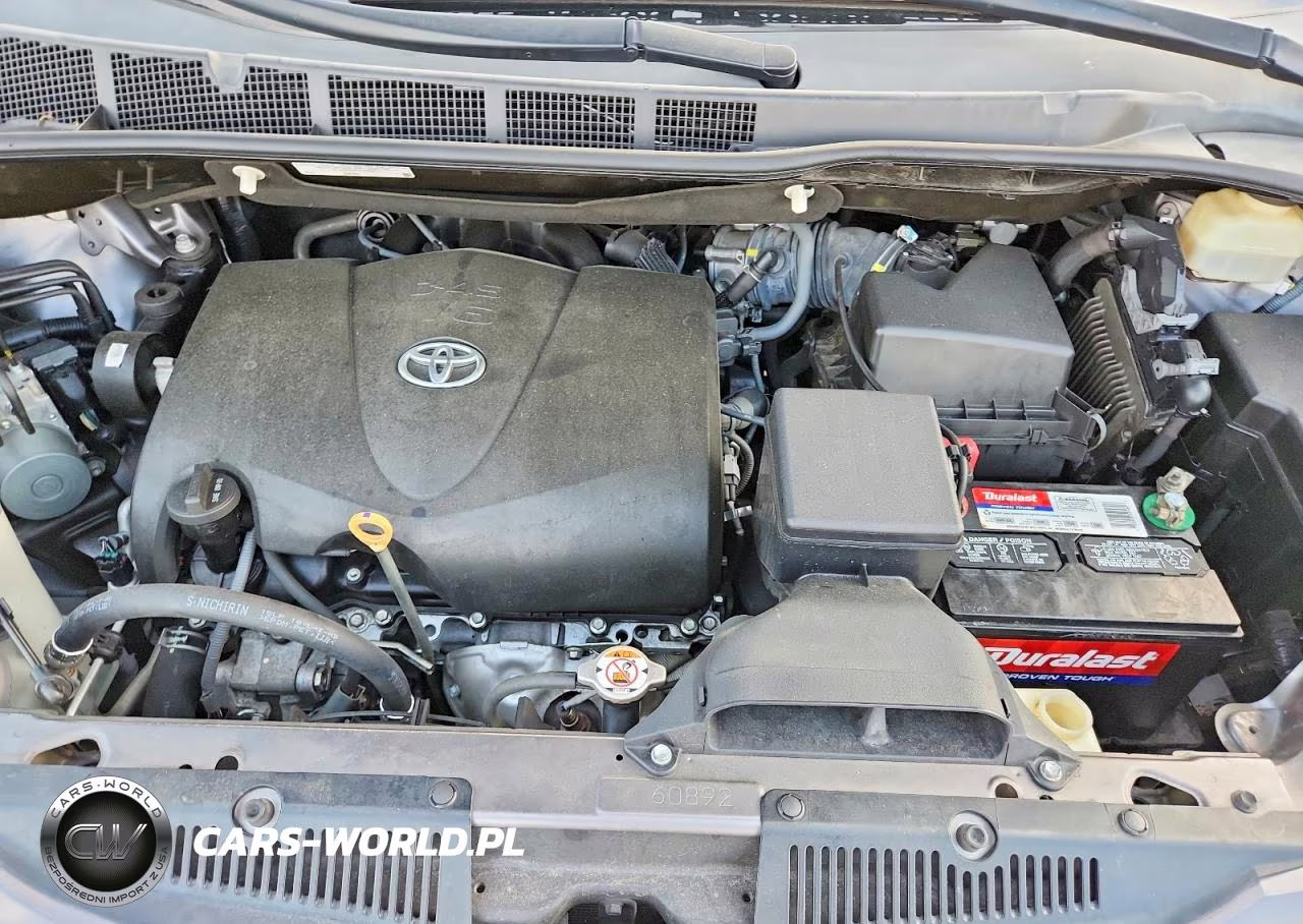 2017 Toyota Sienna Le VIN:5TDKZ3DC8HS841903 - 12