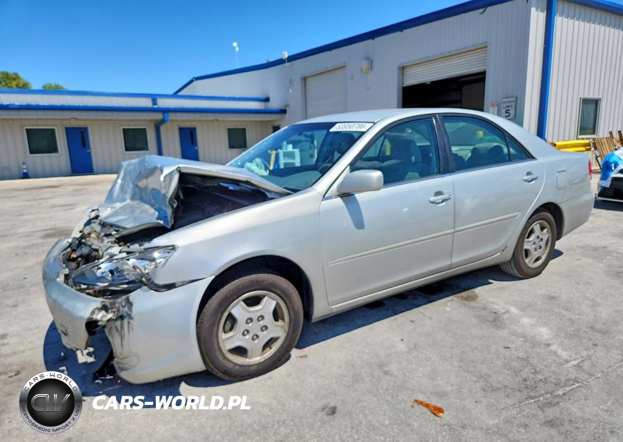 2003 Toyota Camry Le V6 – zdjęcie 1 z 12