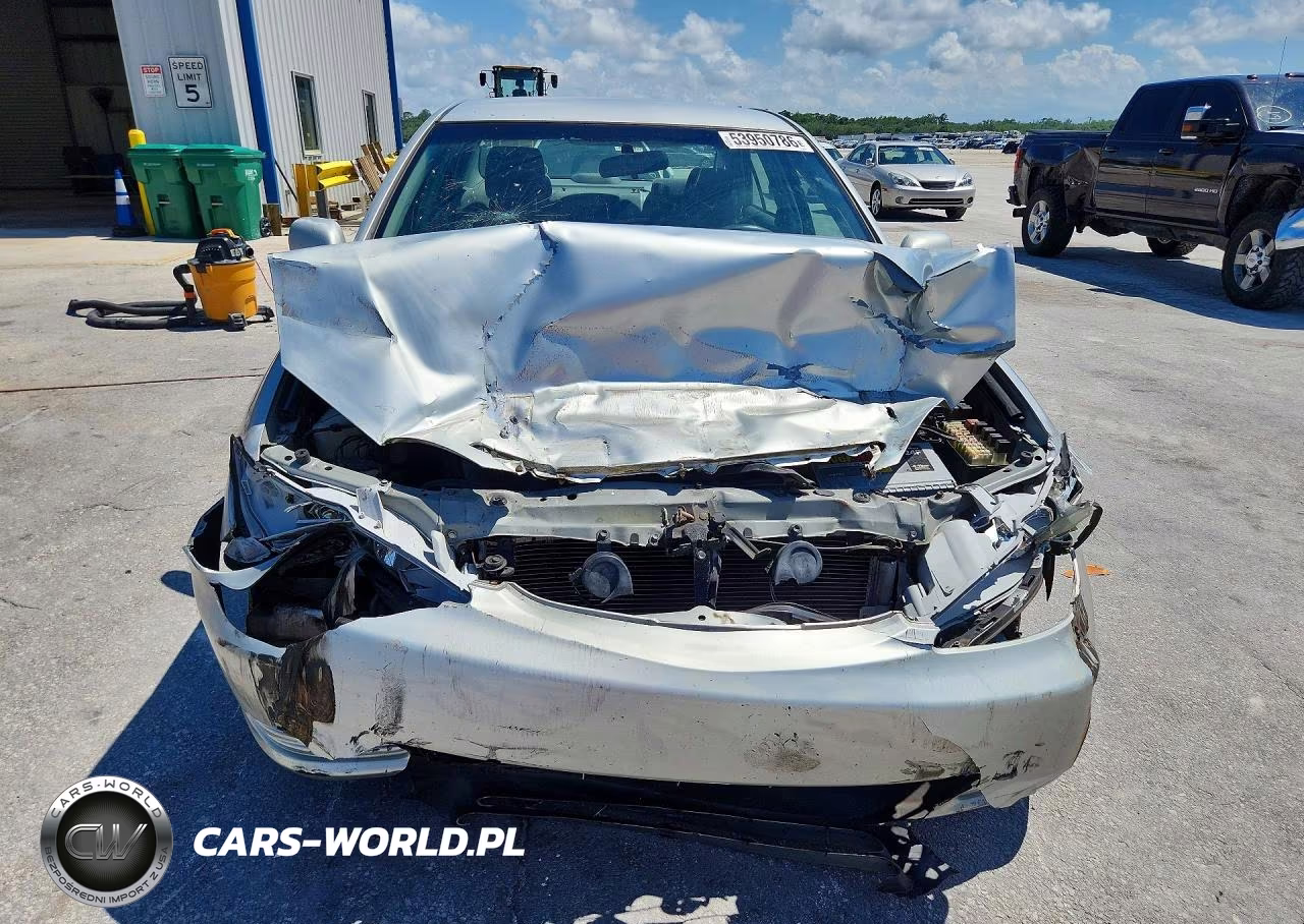 2003 Toyota Camry Le V6 VIN:4T1BF32K03U043205 - 5