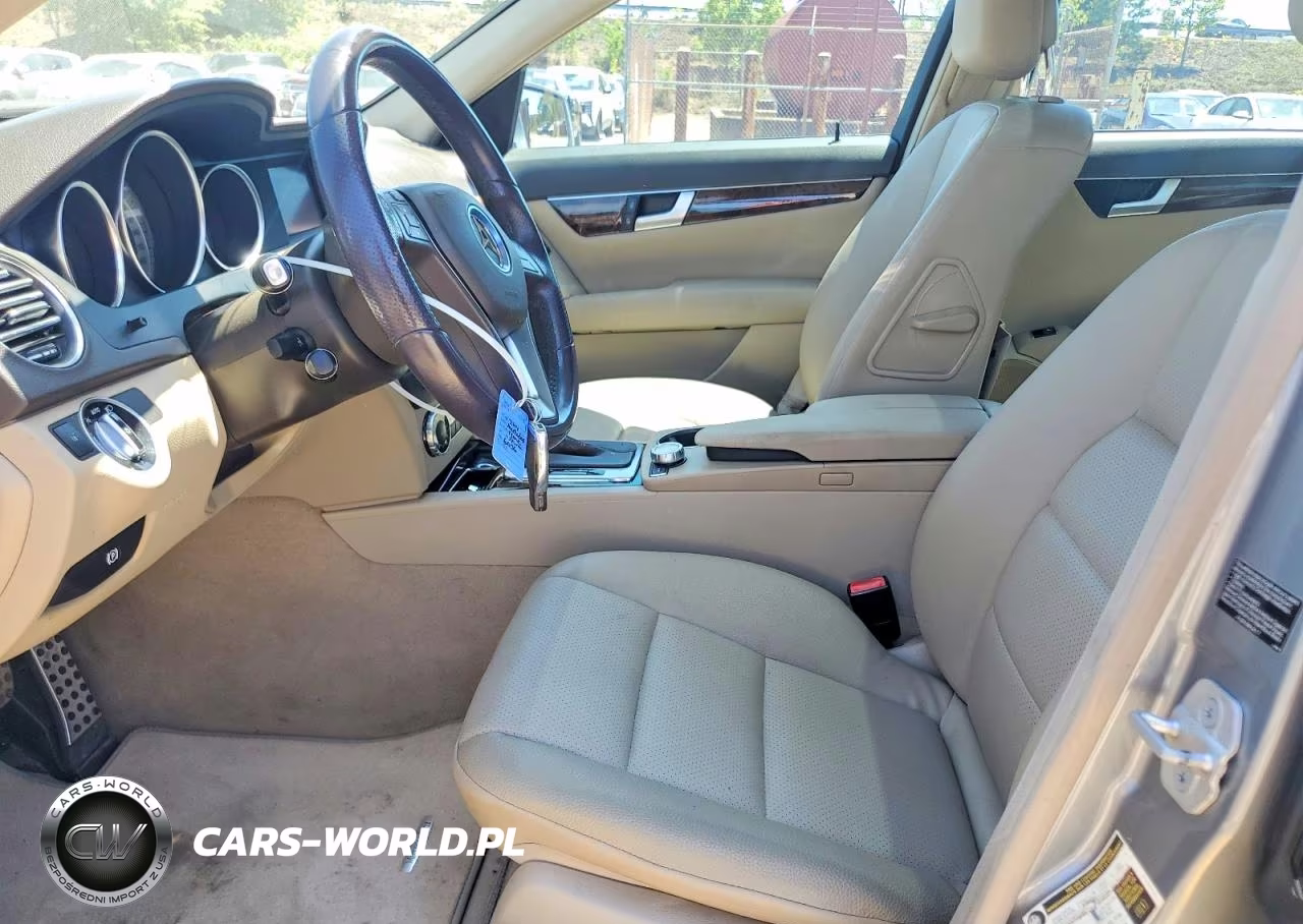 2014 Mercedes-Benz C 250 VIN:WDDGF4HB0ER306036 - 7