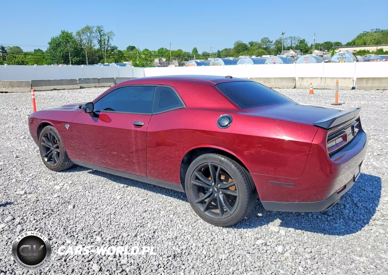 2018 Dodge Challenger Sxt VIN:2C3CDZAG2JH322495 - 2