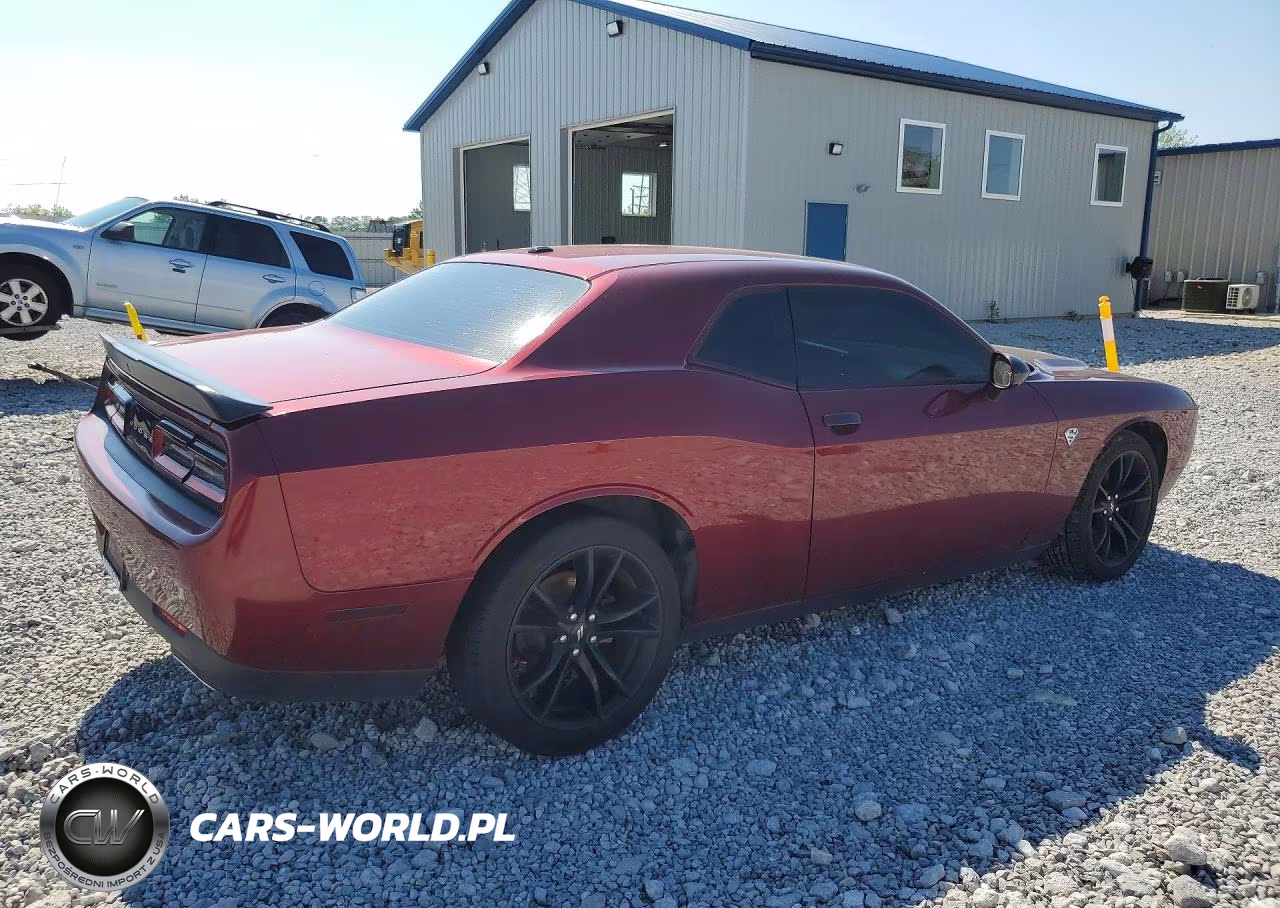 2018 Dodge Challenger Sxt VIN:2C3CDZAG2JH322495 - 3