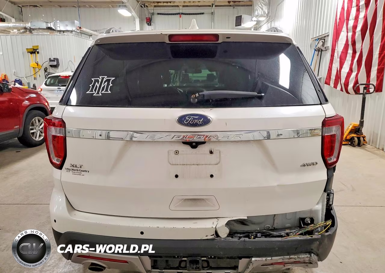 2017 Ford Explorer Xlt VIN:1FM5K8D82HGB53105 - 6
