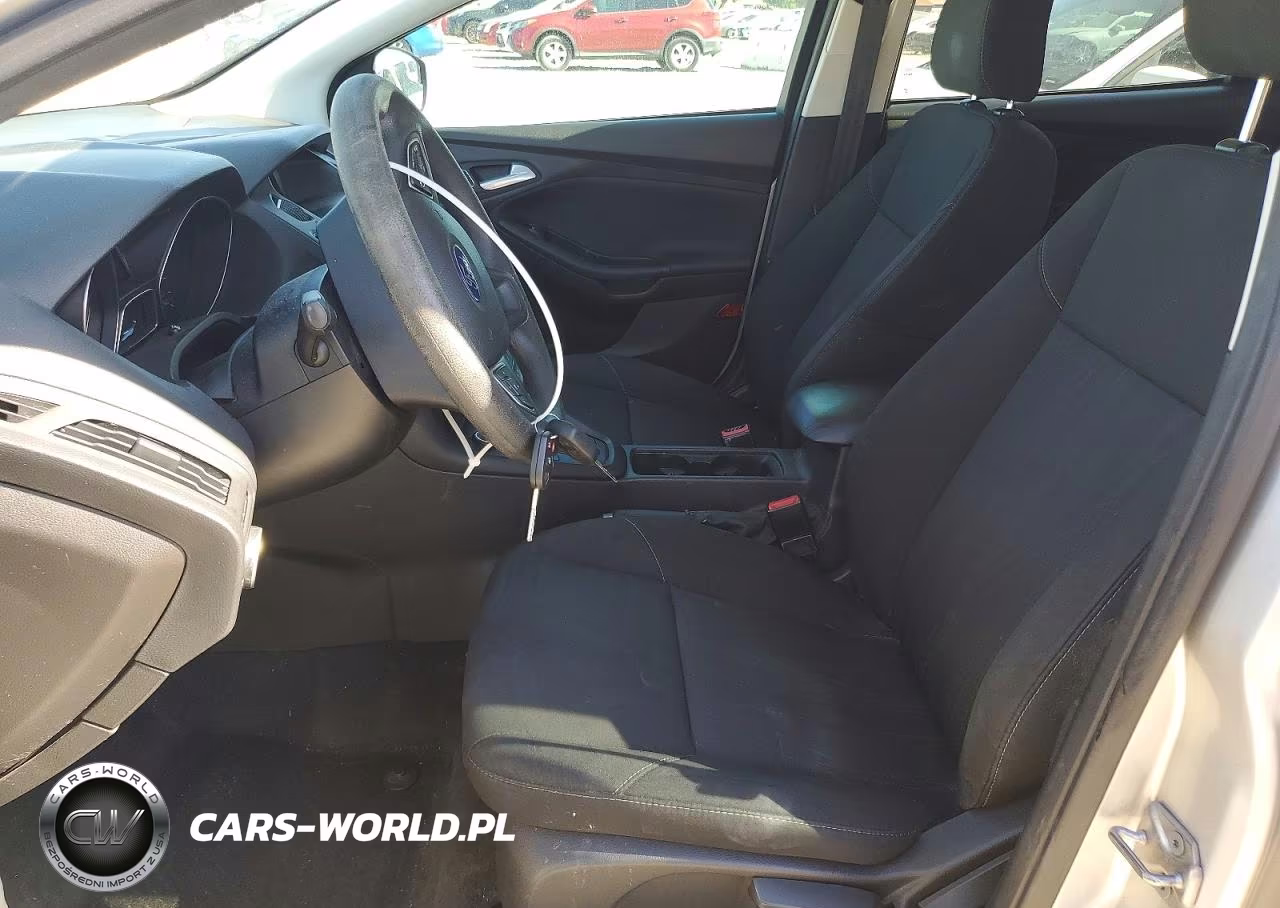 2016 Ford Focus Se VIN:1FADP3F26GL399440 - 7