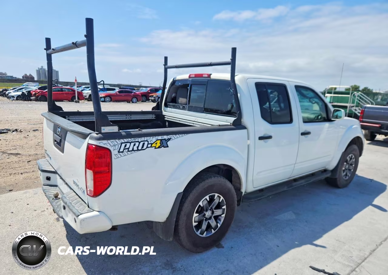2019 Nissan Frontier Pro-4X VIN:1N6AD0EV4KN711183 - 3