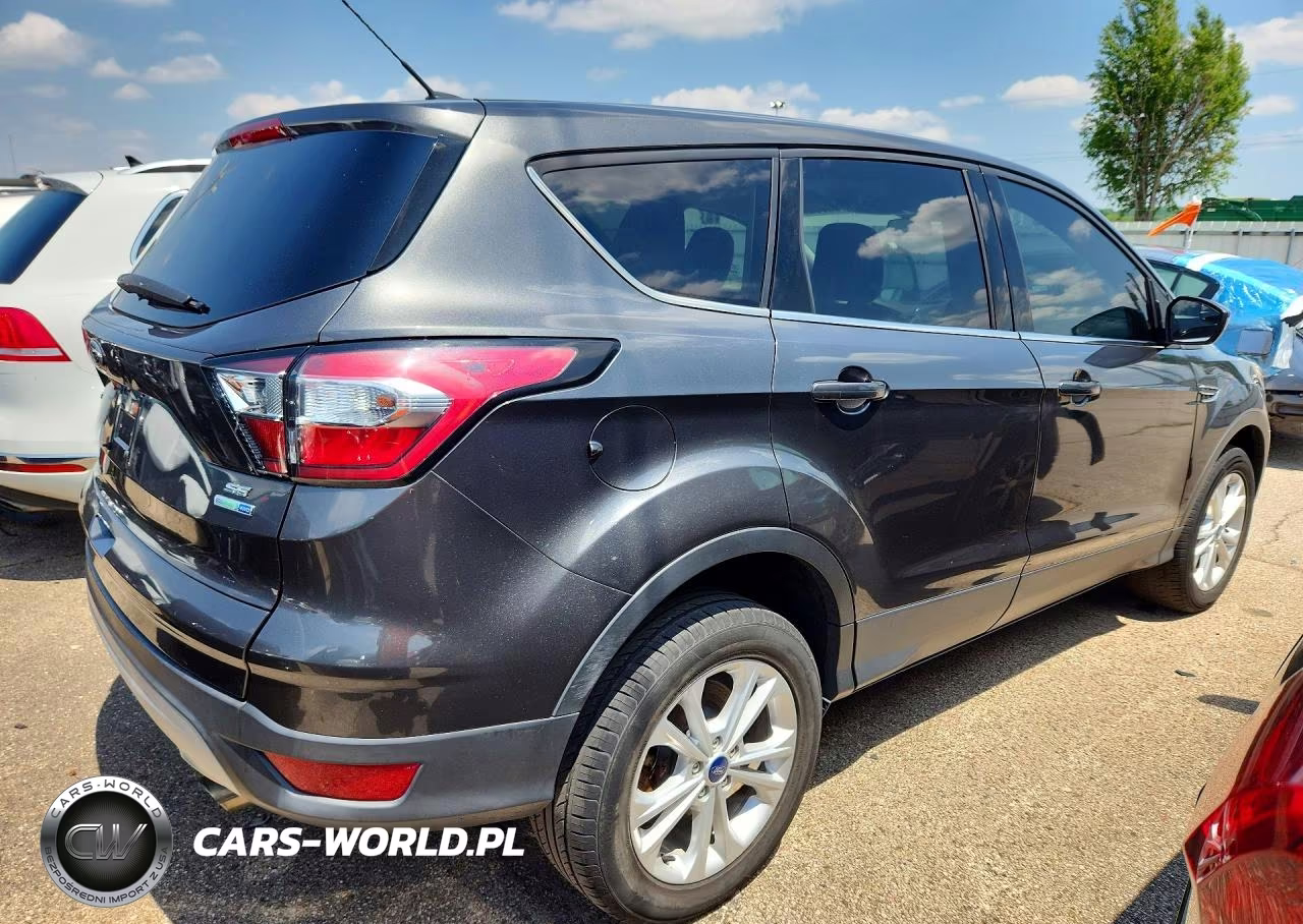 2017 Ford Escape Se VIN:1FMCU9GD3HUE92358 - 3