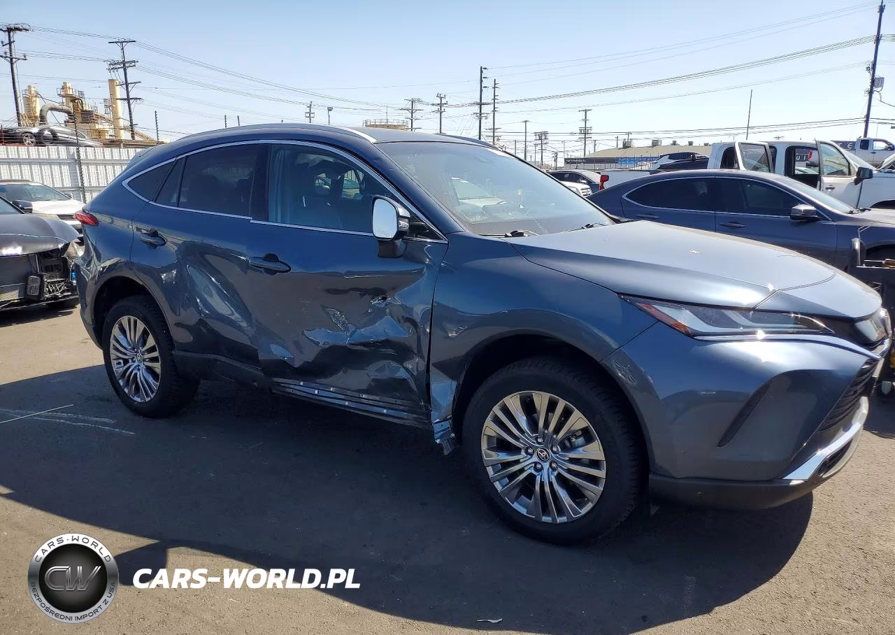 2023 Toyota Venza Xle VIN:JTEAAAAH9PJ135182 - 4