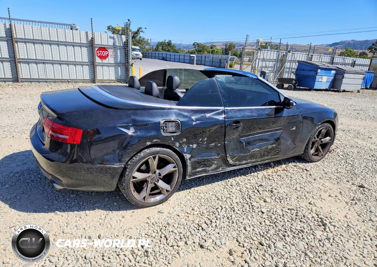 2012 Audi A5 Premium Plus VIN:WAULFAFH5CN000384 - 3