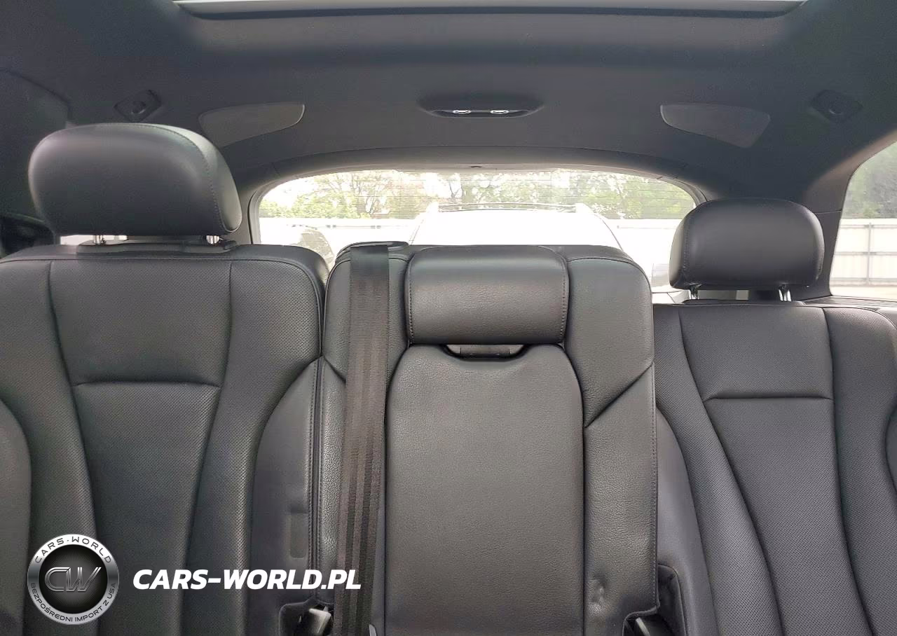 2017 Audi Q7 Prestige VIN:WA1VABF75HD019161 - 10