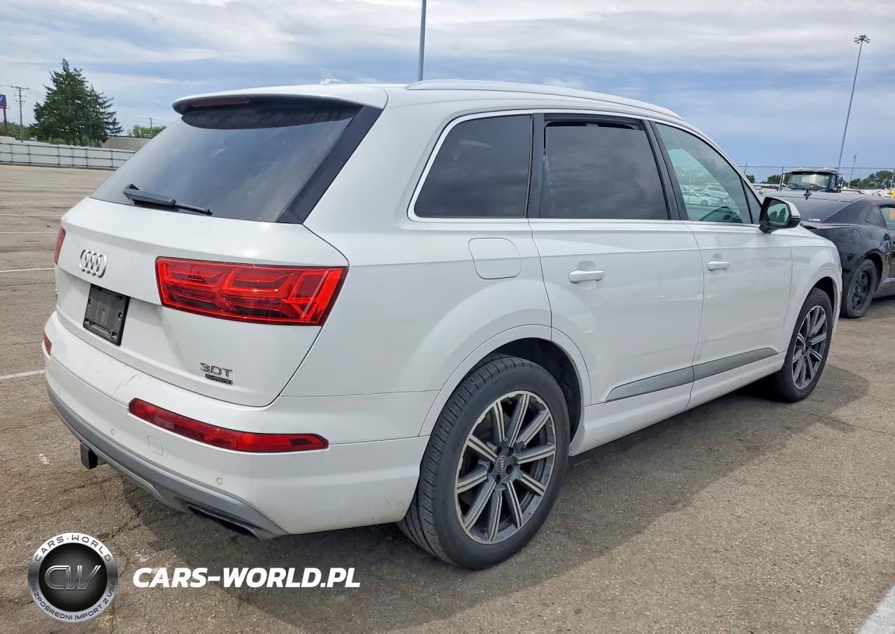 2017 Audi Q7 Prestige VIN:WA1VABF75HD019161 - 3
