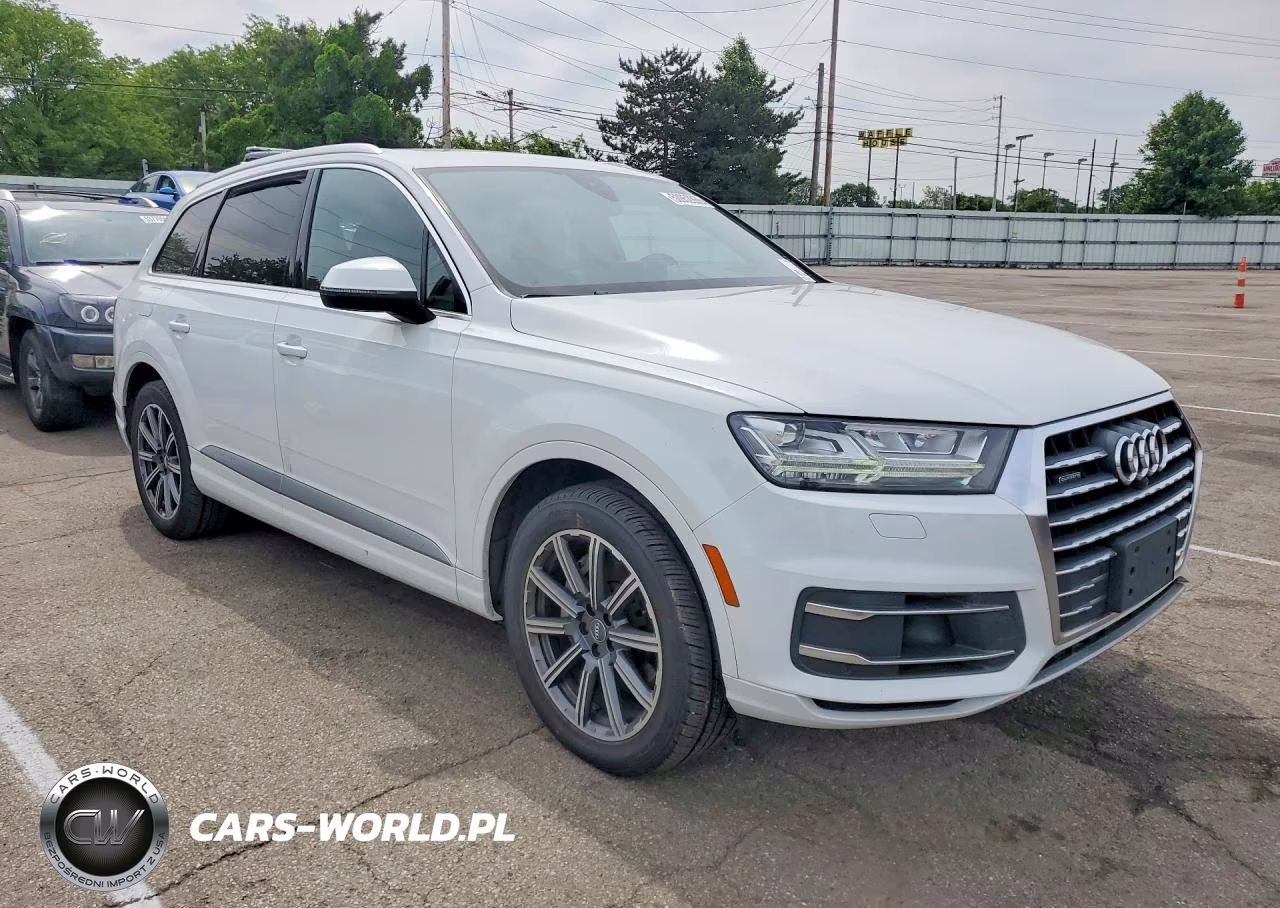 2017 Audi Q7 Prestige VIN:WA1VABF75HD019161 - 4