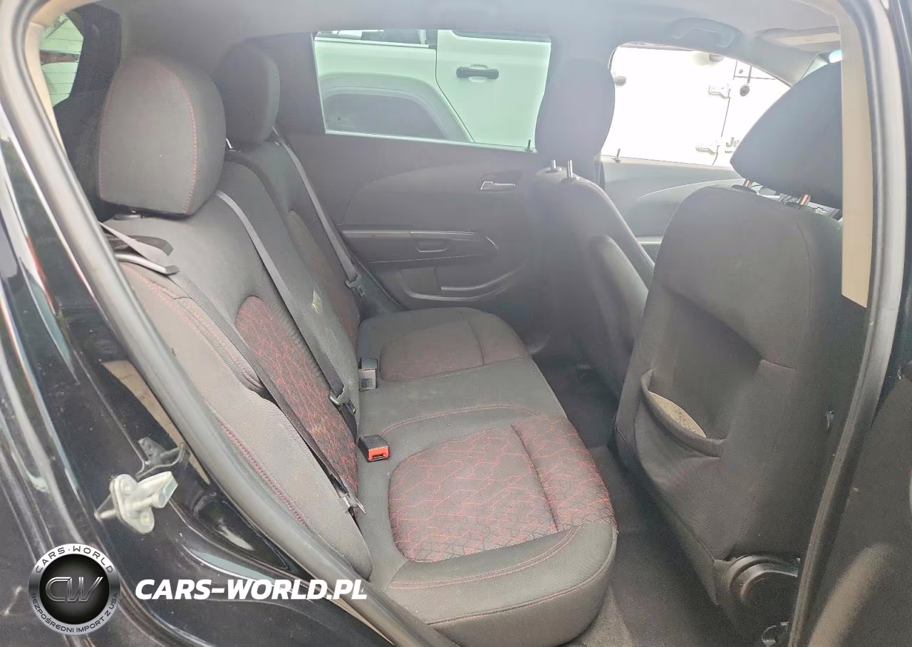 2018 Chevrolet Sonic Lt VIN:1G1JD6SB8J4120061 - 10