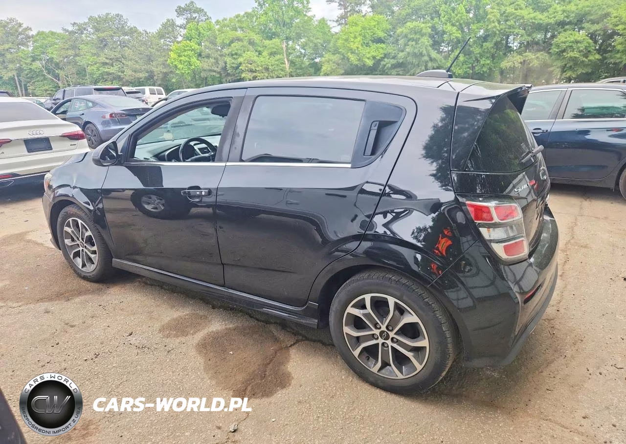 2018 Chevrolet Sonic Lt VIN:1G1JD6SB8J4120061 - 2