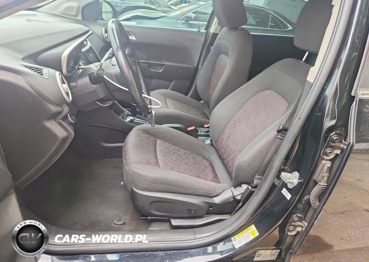 2018 Chevrolet Sonic Lt VIN:1G1JD6SB8J4120061 - 7