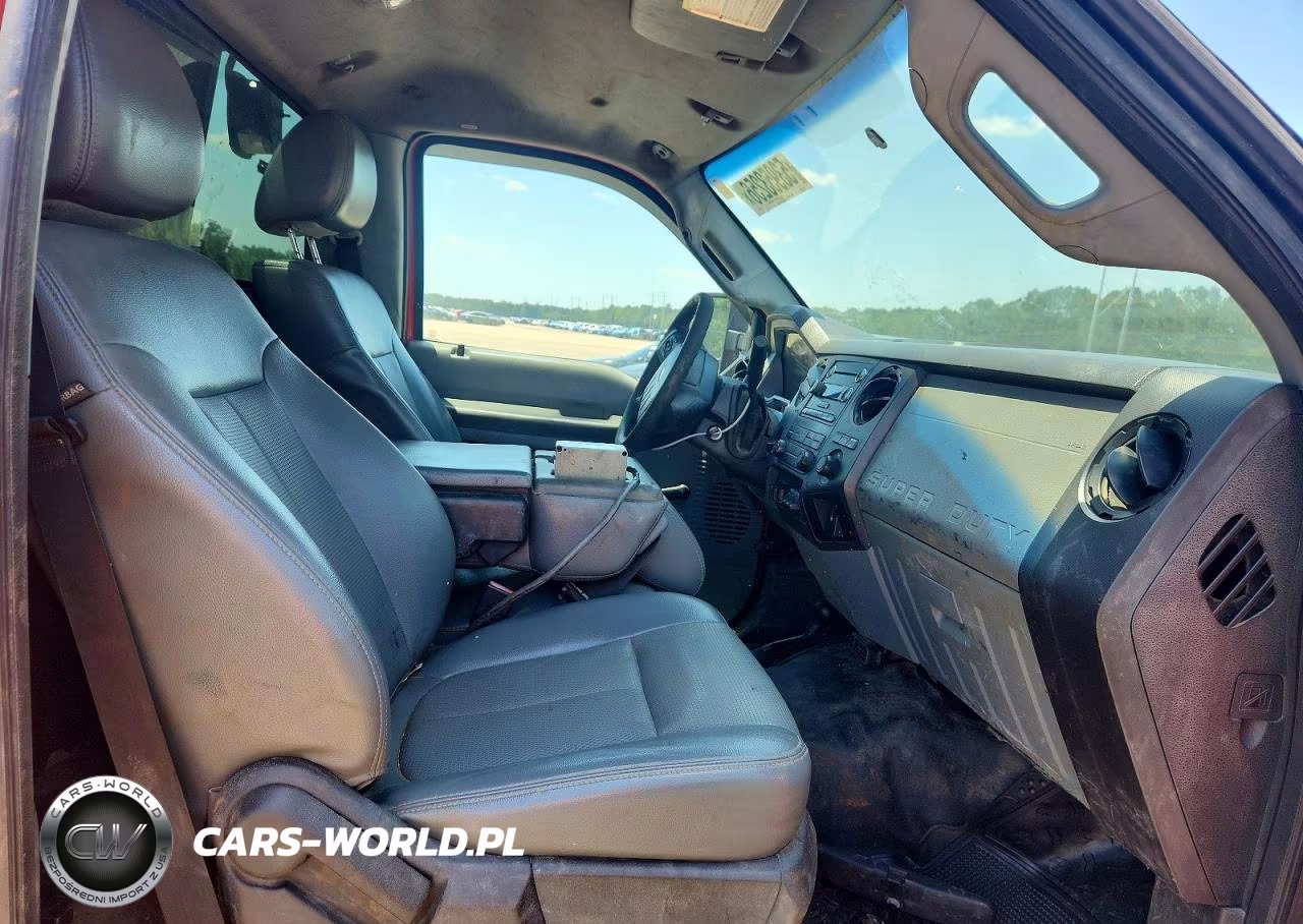2014 Ford F550 Super Duty VIN:1FDUF5HTXEEA13811 - 10