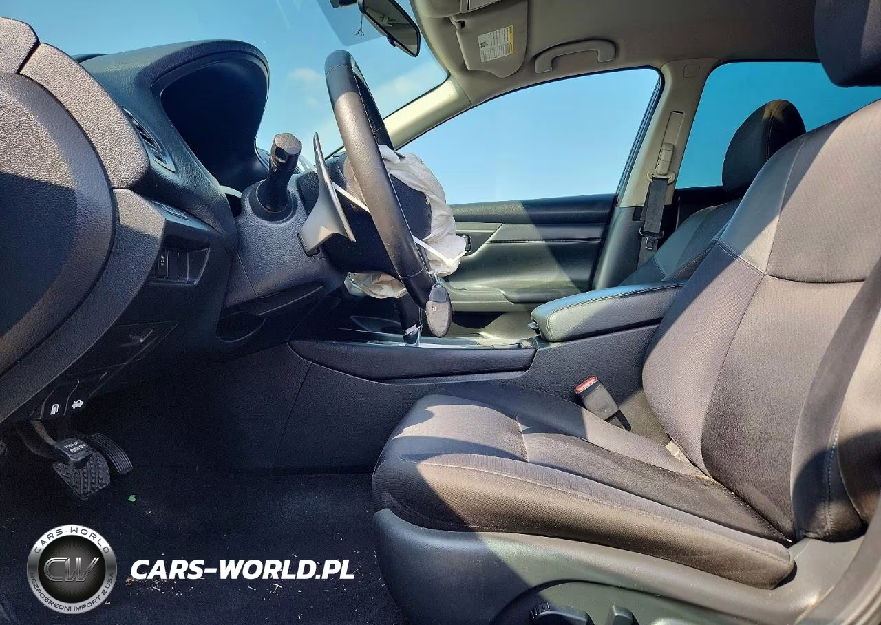 2018 Nissan Altima VIN:1N4AL3AP3JC107591 - 7