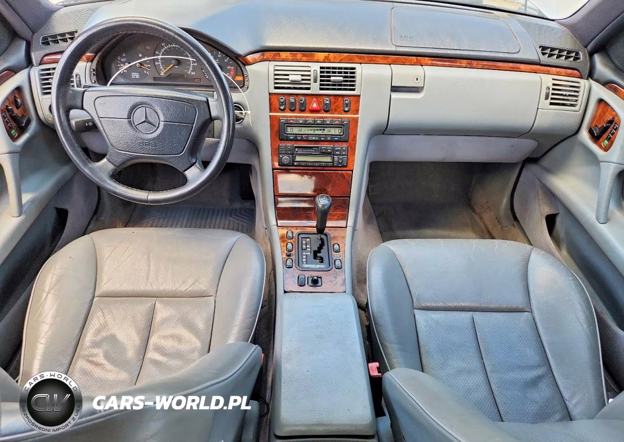 1998 Mercedes-Benz E 320 4Matic VIN:WDBJF82F1WX007332 - 8