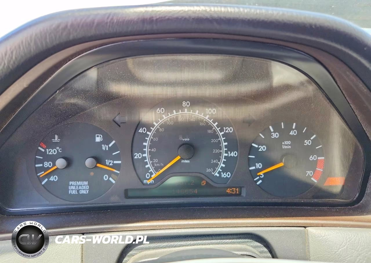 1998 Mercedes-Benz E 320 4Matic VIN:WDBJF82F1WX007332 - 9