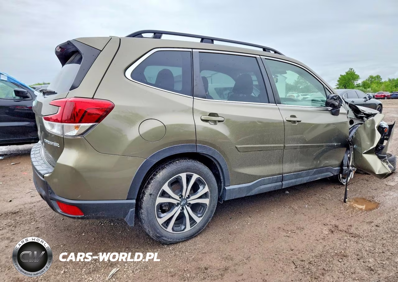 2023 Subaru Forester Limited VIN:JF2SKAPC4PH527125 - 3
