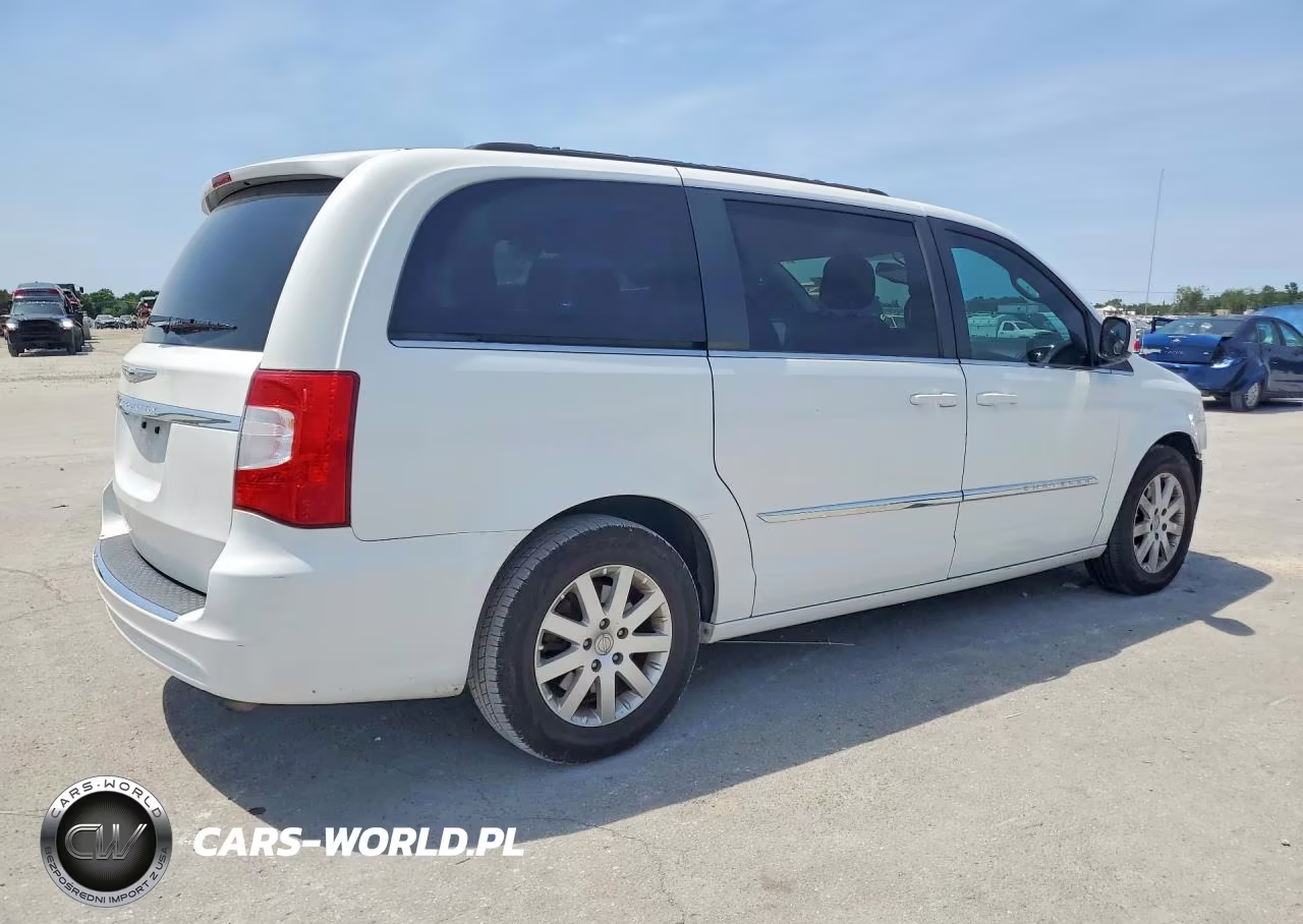 2014 Chrysler Town & Country Touring VIN:2C4RC1BG0ER158804 - 3
