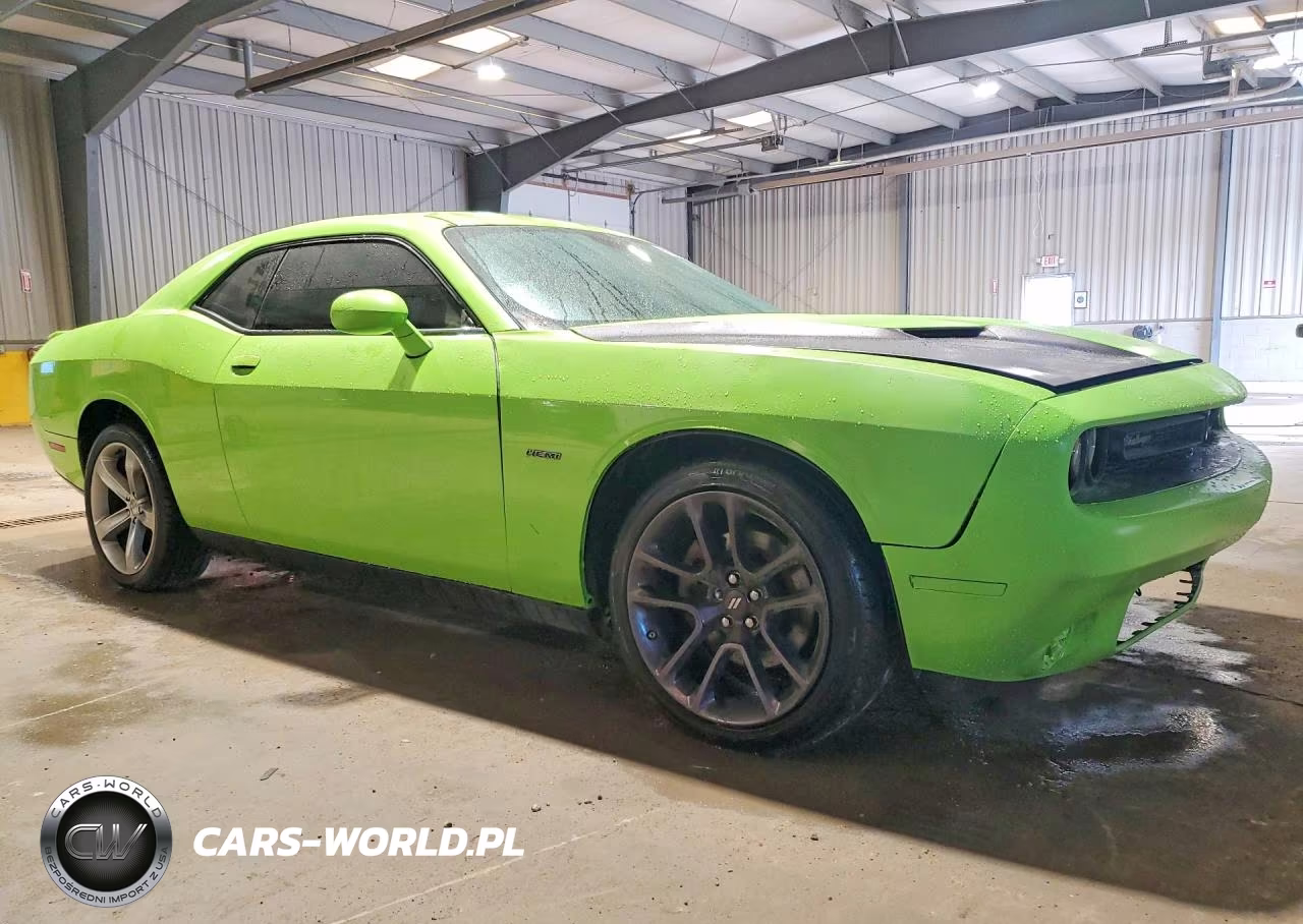 2015 Dodge Challenger Sxt VIN:2C3CDZAT1FH703193 - 4