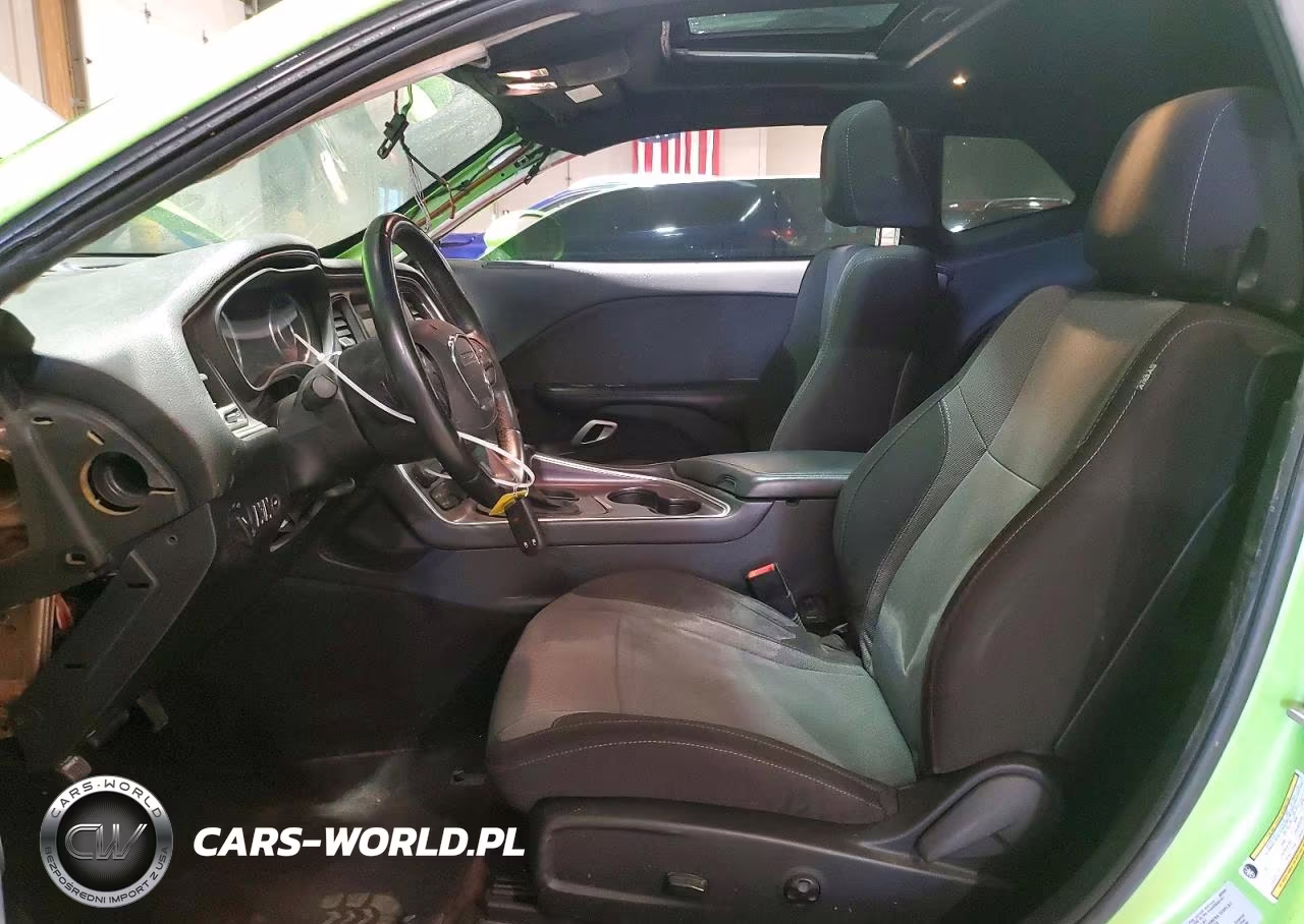 2015 Dodge Challenger Sxt VIN:2C3CDZAT1FH703193 - 7