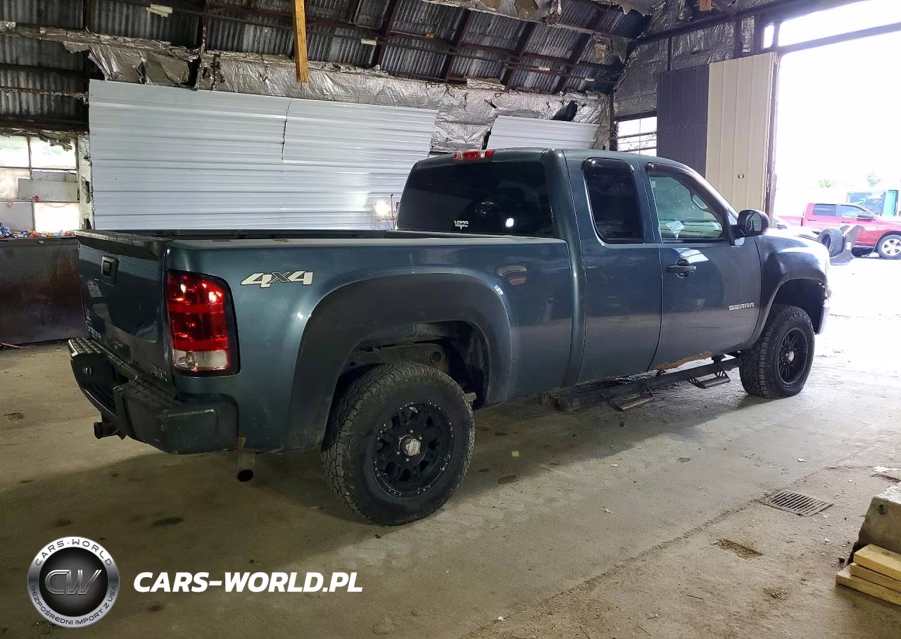 2010 GMC Sierra K1500 VIN:1GTSKTEA3AZ182411 - 3