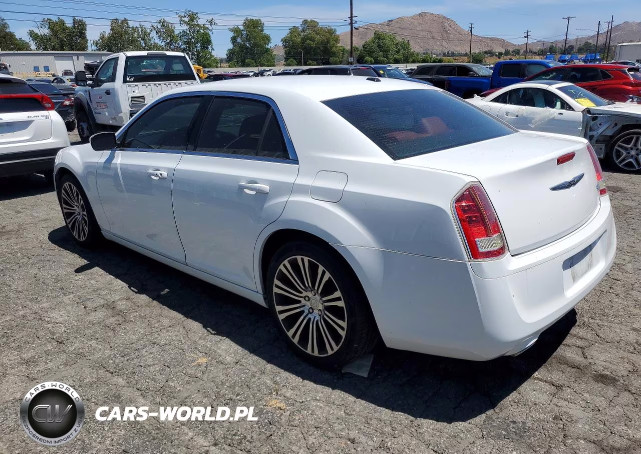 2013 Chrysler 300 S VIN:2C3CCABG7DH556316 - 2