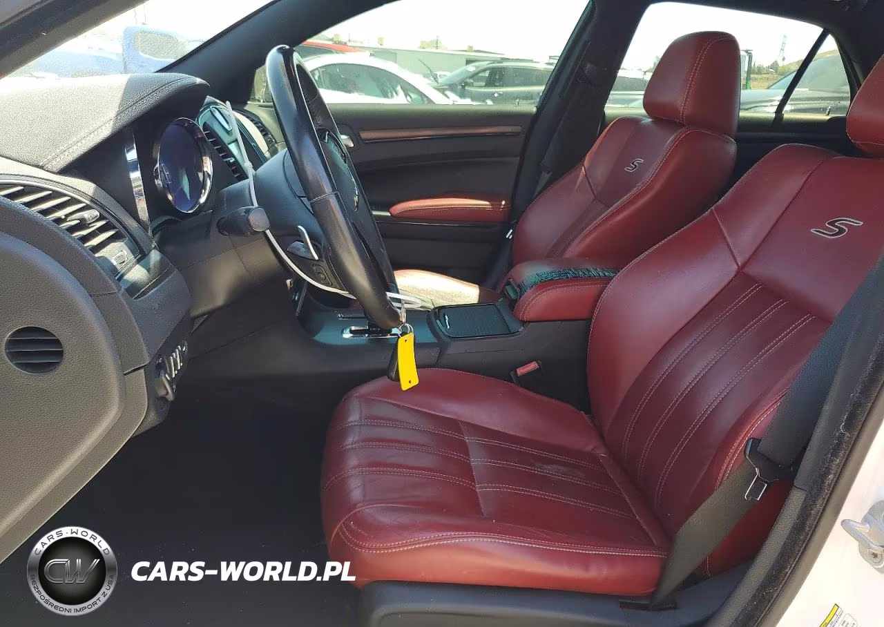 2013 Chrysler 300 S VIN:2C3CCABG7DH556316 - 7