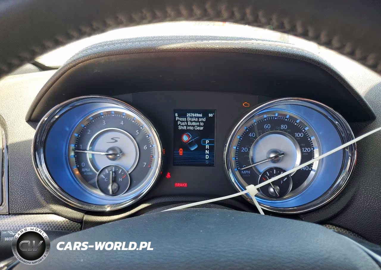 2013 Chrysler 300 S VIN:2C3CCABG7DH556316 - 9