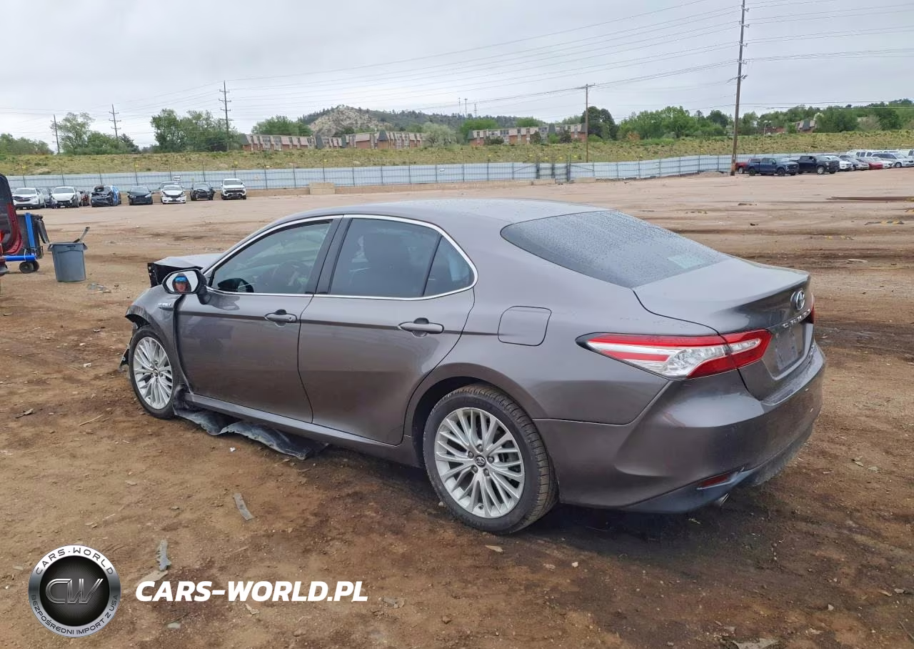 2018 Toyota Camry Hybrid Xle VIN:4T1B21HK3JU505826 - 2