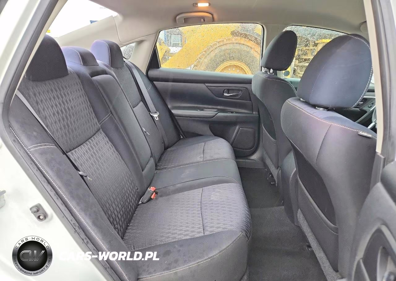 2017 Nissan Altima 2.5 S VIN:1N4AL3AP1HC194367 - 10