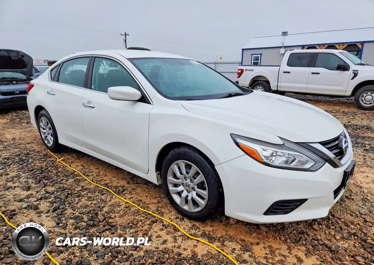 2017 Nissan Altima 2.5 S VIN:1N4AL3AP1HC194367 - 4