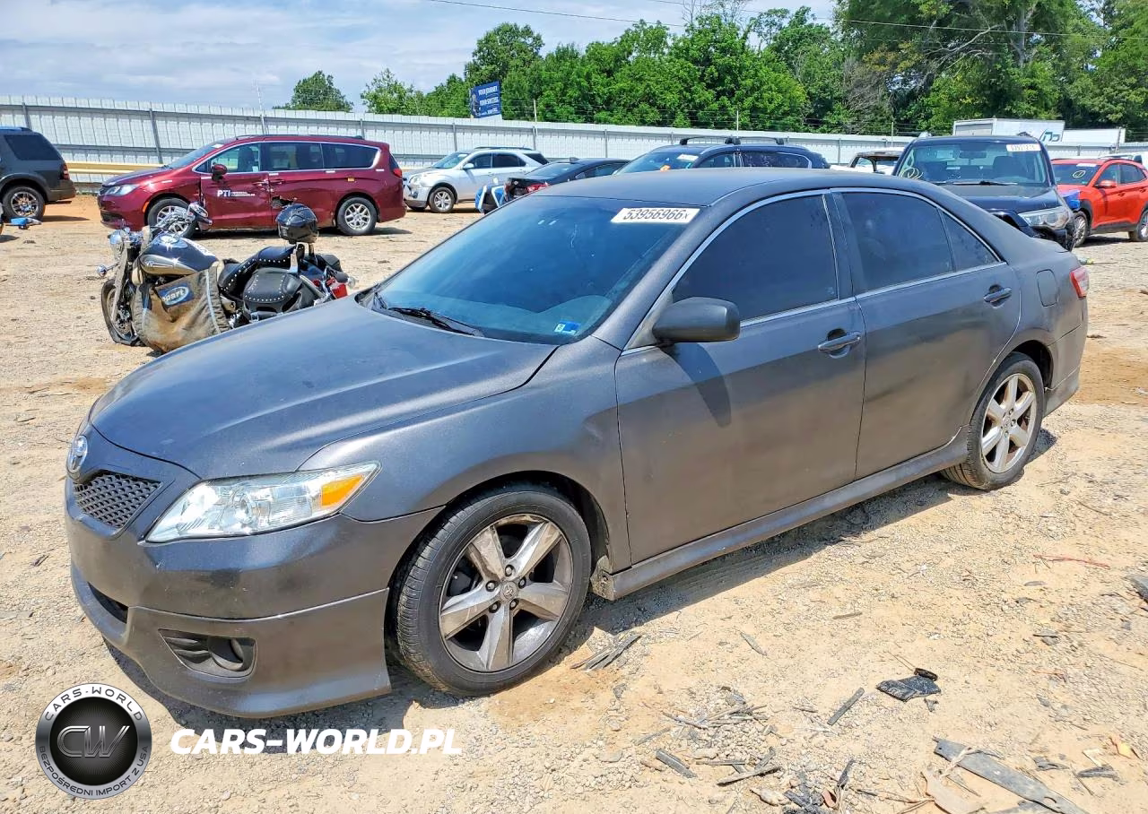 2011 Toyota Camry Se – zdjęcie 1 z 12