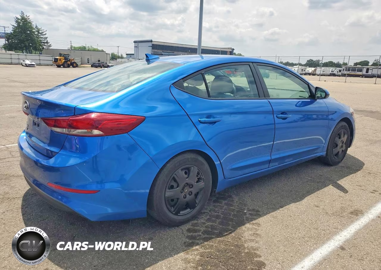 2018 Hyundai Elantra Se VIN:5NPD74LF2JH376496 - 3