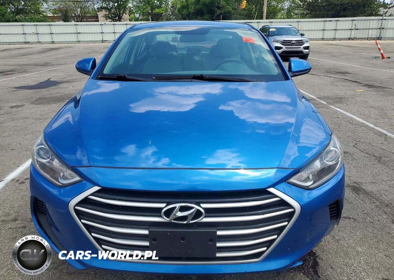 2018 Hyundai Elantra Se VIN:5NPD74LF2JH376496 - 5