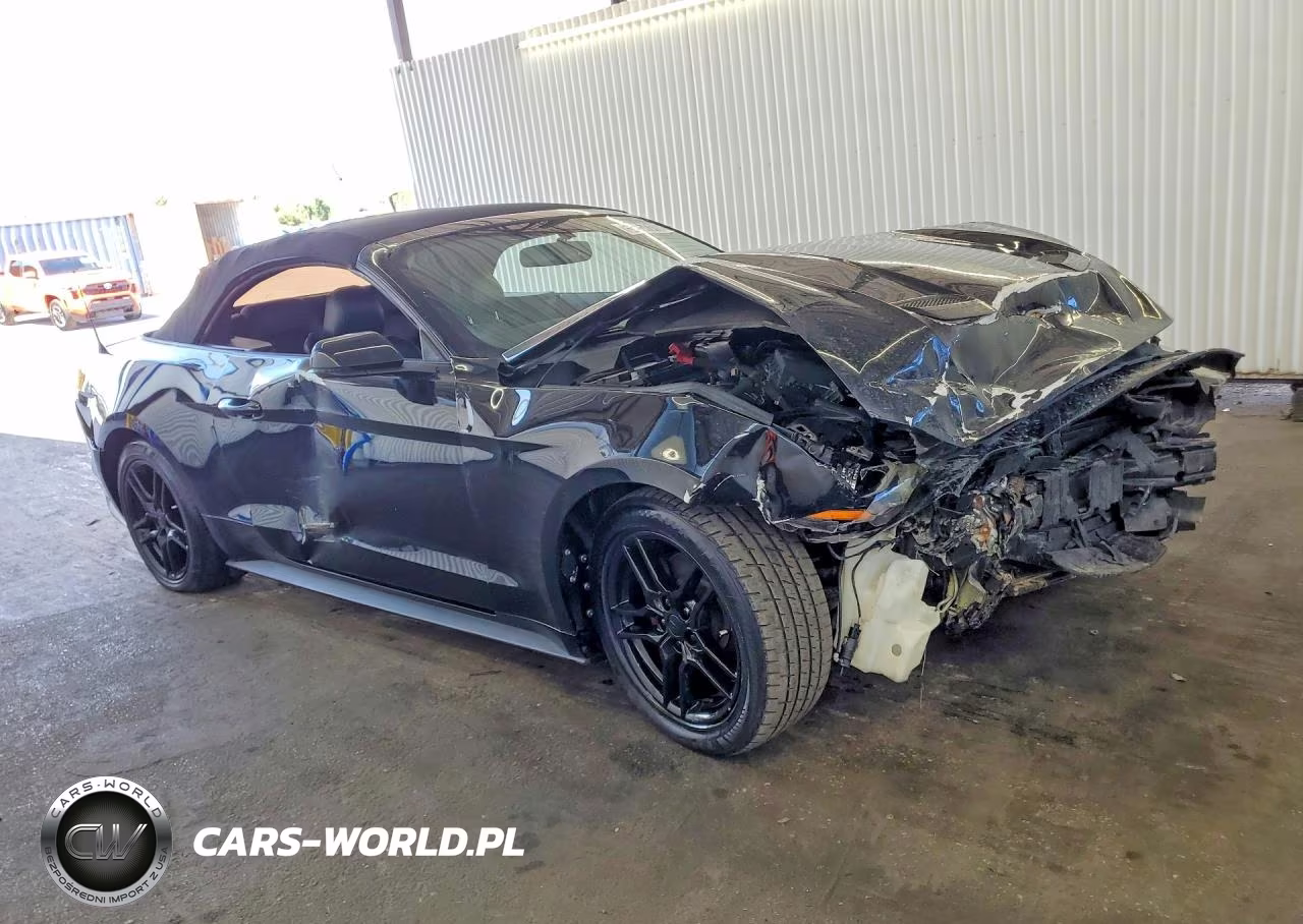 2020 Ford Mustang VIN:1FATP8UH1L5137713 - 4