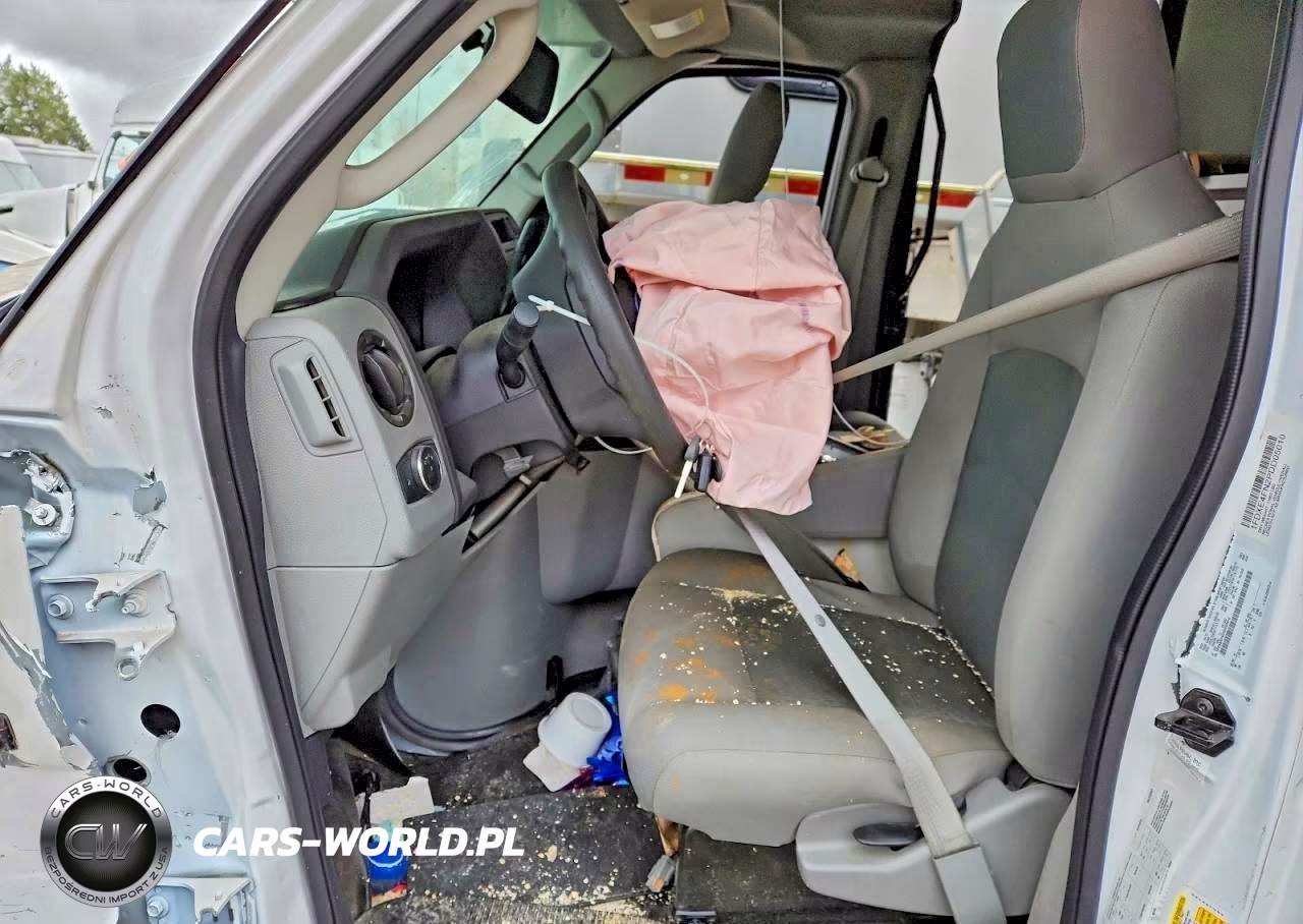 2023 Ford Econoline E450 Super Duty Cutaway Van VIN:1FDXE4FN2PDD05010 - 5