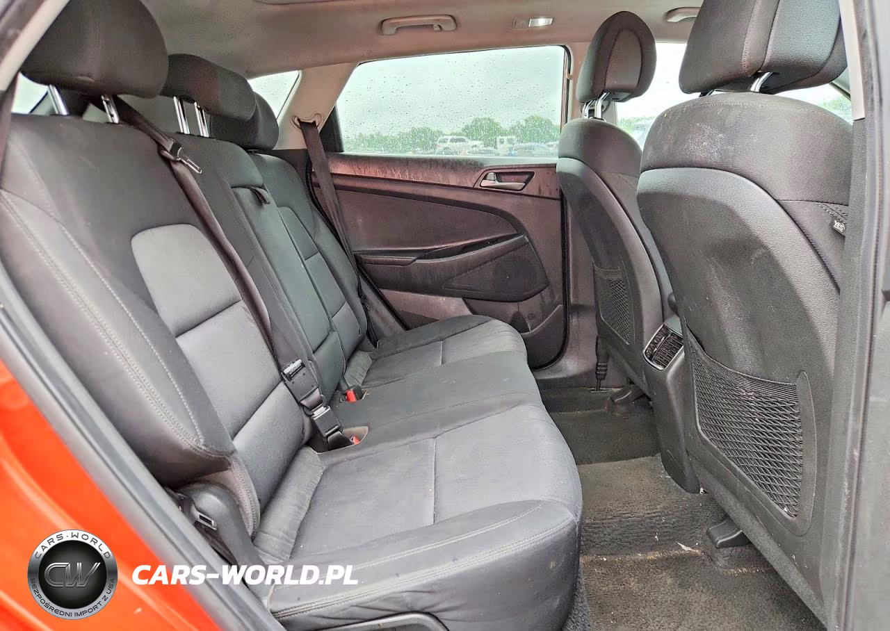 2017 Hyundai Tucson Value VIN:KM8J33A28HU557350 - 11