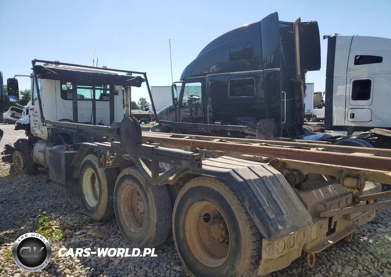 2011 Mack 800 Gu800 VIN:1M2AX13C9BM012294 - 3