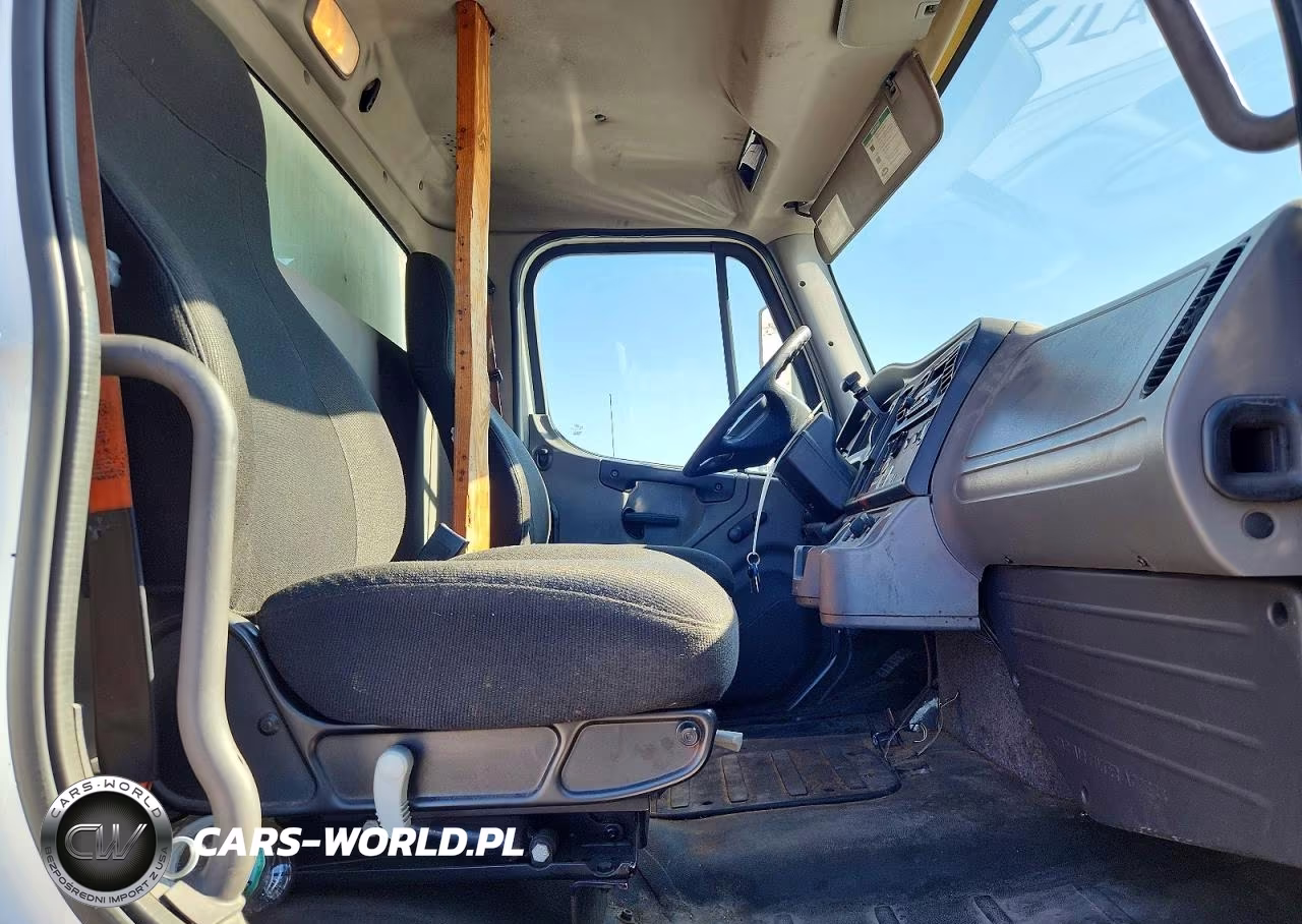 2014 Freightliner Business Class M2 Box Truck VIN:1FVACWDU9EHFX4334 - 11