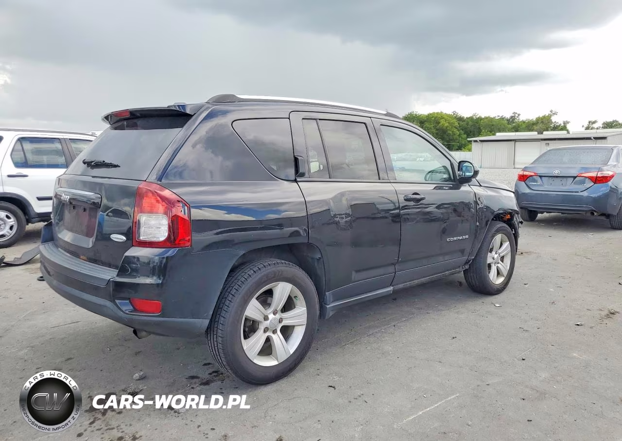 2014 Jeep Compass Latitude VIN:1C4NJDEB9ED623881 - 3
