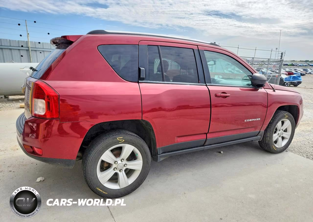 2012 Jeep Compass Latitude VIN:1C4NJDEB0CD540174 - 3