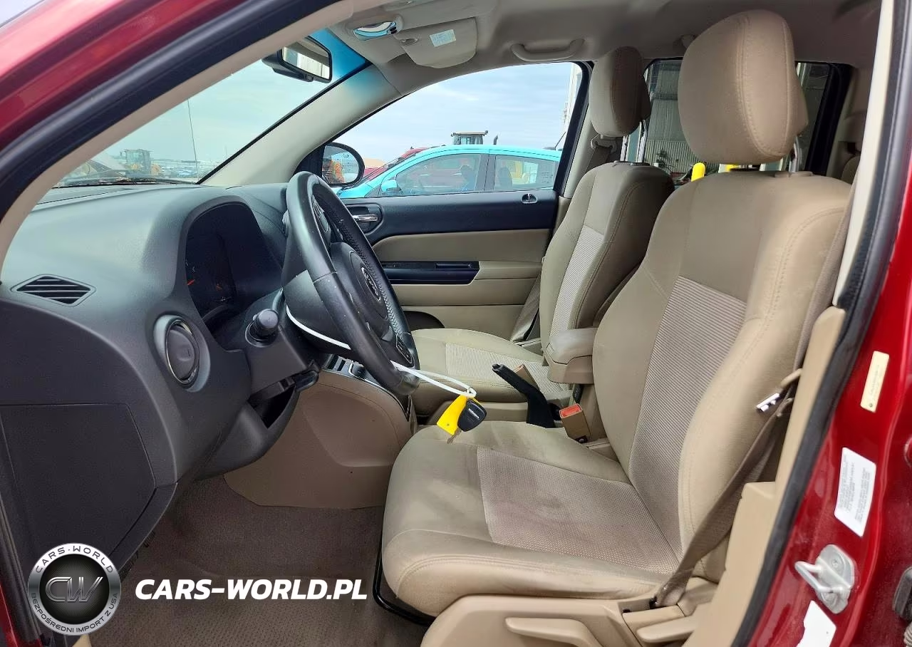 2012 Jeep Compass Latitude VIN:1C4NJDEB0CD540174 - 7