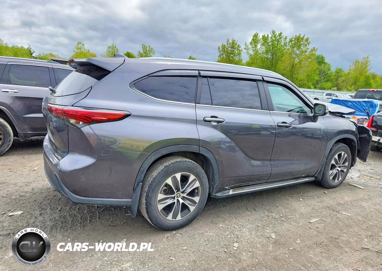 2023 Toyota Highlander Xle VIN:5TDKDRBH5PS000703 - 3