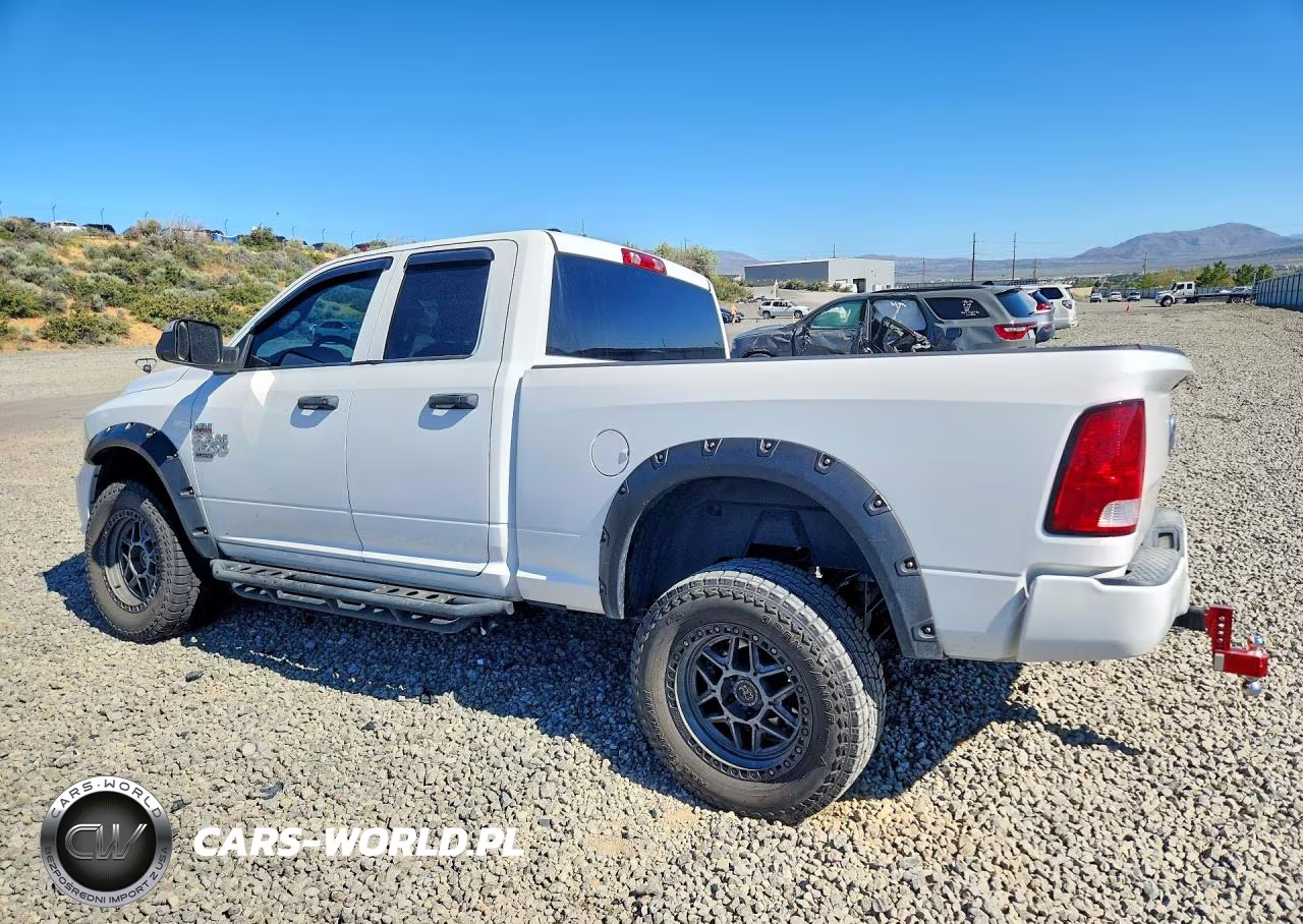 2019 Ram 1500 Classic Tradesman VIN:1C6RR7FT6KS547070 - 2